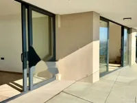 Недвижимость Четырехкомнатная квартира, Опатия: 10