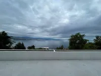 Недвижимость Трехкомнатная квартира в центре: 1