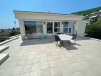 Недвижимость Четырехкомнатная Квартира Центр: 25