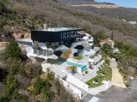 Недвижимость Четырёхкомнатная квартира в центре Опатии: 20