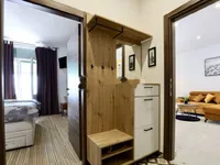 Недвижимость Двухкомнатная квартира, центр: 9