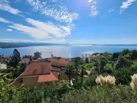 Недвижимость Трехкомнатная квартира, Центр: 6