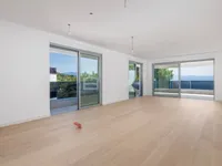 Недвижимость Трёхкомнатная квартира центр: 10