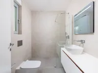 Недвижимость Трёхкомнатная квартира центр: 24