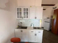 Недвижимость Трёхкомнатная квартира в центре: 8