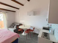 Недвижимость Трёхкомнатная квартира в центре: 9