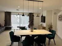 Недвижимость Четырёхкомнатная квартира в Опатии: 1