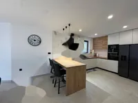 Недвижимость Четырёхкомнатная квартира в Опатии: 4