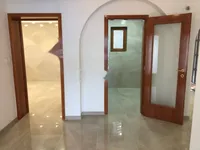 Недвижимость Трехкомнатная квартира в центре: 7