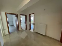 Недвижимость Трехкомнатная квартира в центре: 15