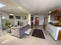 Недвижимость Трёхкомнатная квартира, центр: 2