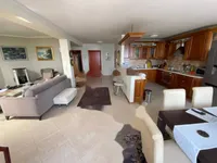 Недвижимость Трёхкомнатная квартира, центр: 3