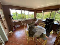 Недвижимость Трёхкомнатная квартира, центр: 6