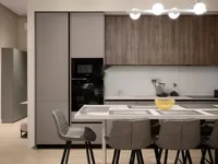 Недвижимость Трехкомнатная квартира в центре: 8