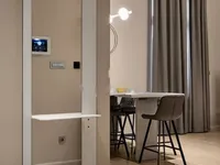 Недвижимость Трехкомнатная квартира в центре: 12