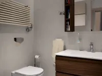 Недвижимость Трехкомнатная квартира в центре: 24