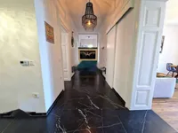 Недвижимость Четырехкомнатная квартира в центре: 22