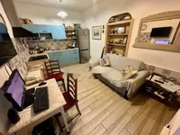 Недвижимость Трехкомнатная квартира, центр: 1