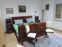 Недвижимость Трехкомнатная квартира, центр: 18