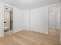 Недвижимость Трехкомнатный Квартира Центр: 18