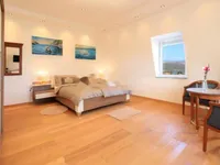 Недвижимость Четырехкомнатная квартира, Центр: 11