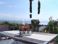 Недвижимость Трехкомнатная квартира, Центр: 1