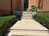 Недвижимость Четырёхкомнатная квартира, Центр: 9