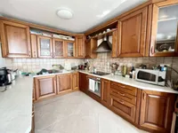 Недвижимость Трехкомнатная квартира, Обри: 7