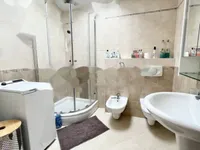 Недвижимость Трехкомнатная квартира, Обри: 12