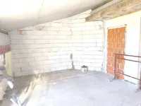 Недвижимость Трехкомнатная квартира в центре: 3