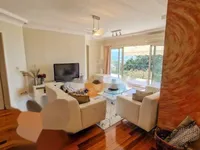 Недвижимость Трехкомнатная квартира в Центре: 5