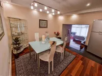 Недвижимость Трехкомнатная квартира в Центре: 19