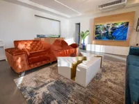 Недвижимость Четырехкомнатная квартира в центре, Опатия: 17