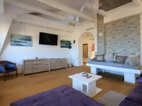 Недвижимость Четырехкомнатная квартира, Центр, Опатия: 1