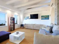 Недвижимость Четырехкомнатная квартира, Центр, Опатия: 5