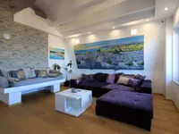 Недвижимость Четырехкомнатная квартира, Центр, Опатия: 7