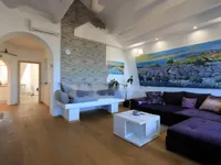 Недвижимость Четырехкомнатная квартира, Центр, Опатия: 8