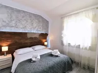 Недвижимость Двухкомнатная квартира в центре: 7