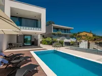 Недвижимость Дом в центре Опатии: 10