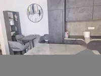 Недвижимость Двухкомнатная квартира в центре: 7