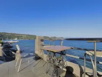 Недвижимость Трехкомнатная квартира в центре: 1