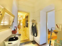 Недвижимость Трехкомнатная квартира в центре: 10