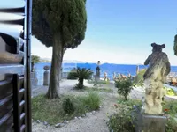 Недвижимость Трехкомнатная квартира в центре: 13