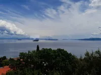 Недвижимость Трехкомнатная квартира, Центр: 15