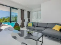 Недвижимость Новый коттедж в центре Опатии: 10