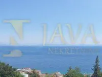 Недвижимость Трехкомнатная квартира в центре: 2