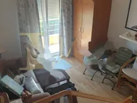 Недвижимость Трехкомнатная квартира в центре: 6