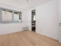 Недвижимость Трехкомнатная квартира в центре: 13