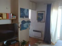 Недвижимость Трехкомнатная квартира в центре: 12