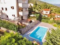 Недвижимость Трехкомнатная квартира в центре Опатии: 2